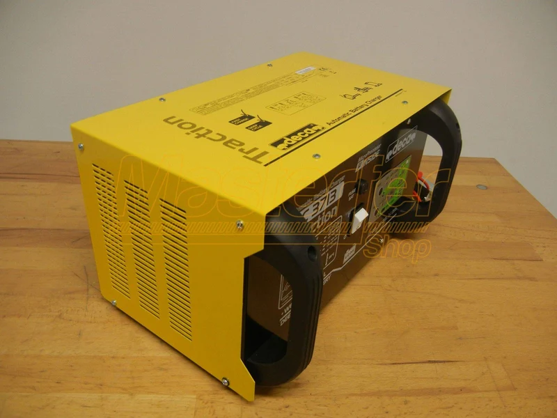 Caricabatterie (deep cycle - traction) 6-12-24V - Deca DC 3713 Traction (carica 37 A)