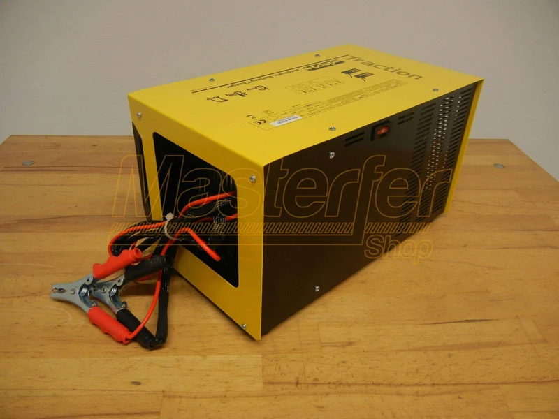 Caricabatterie (deep cycle - traction) 6-12-24V - Deca DC 3713 Traction (carica 37 A)