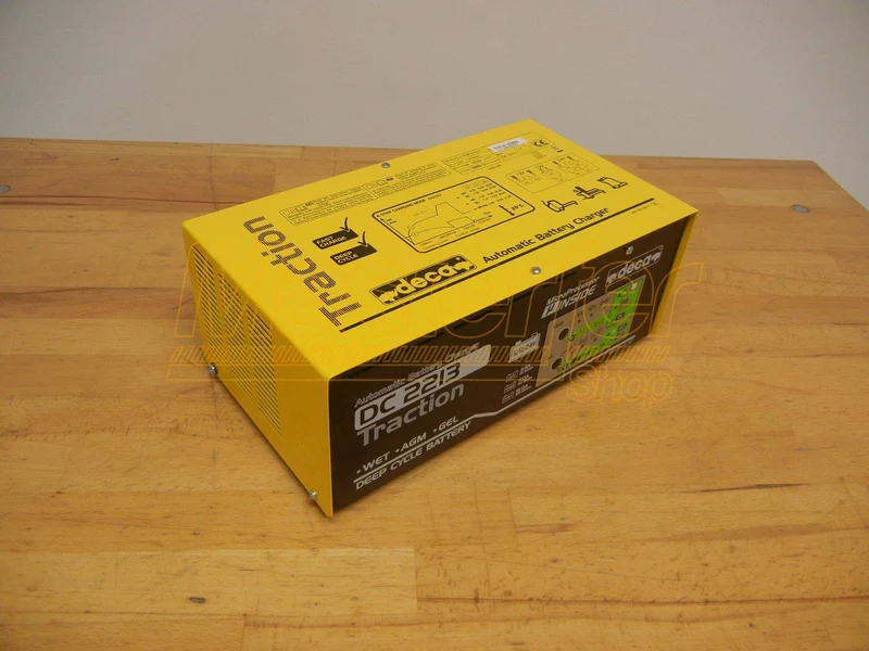 Caricabatterie (deep cycle - traction) 6-12-24V - Deca DC 2213 Traction (carica 22 A)